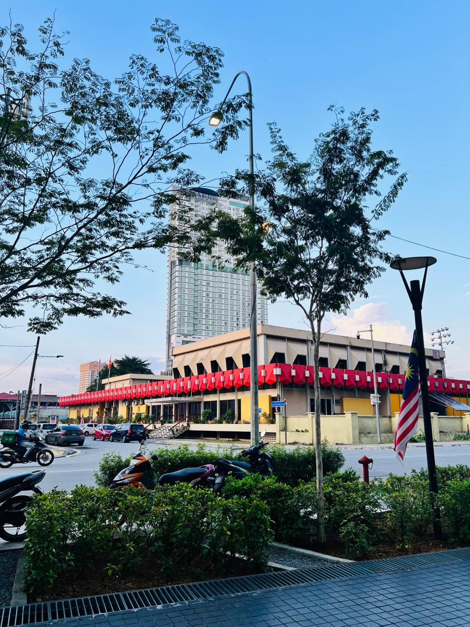 Colony Suites Klcc By Hibernate Kuala Lumpur Exterior photo