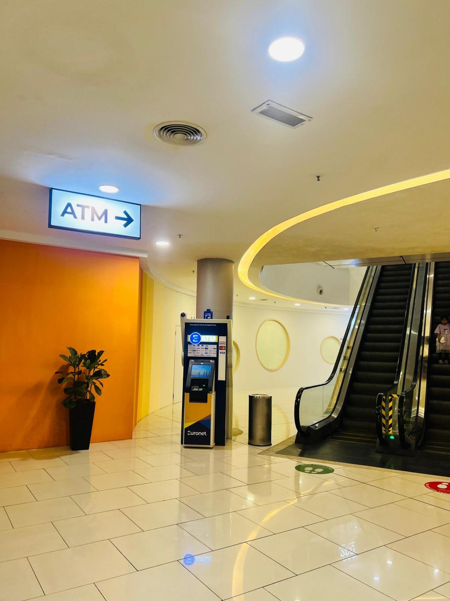 Colony Suites Klcc By Hibernate Kuala Lumpur Exterior photo