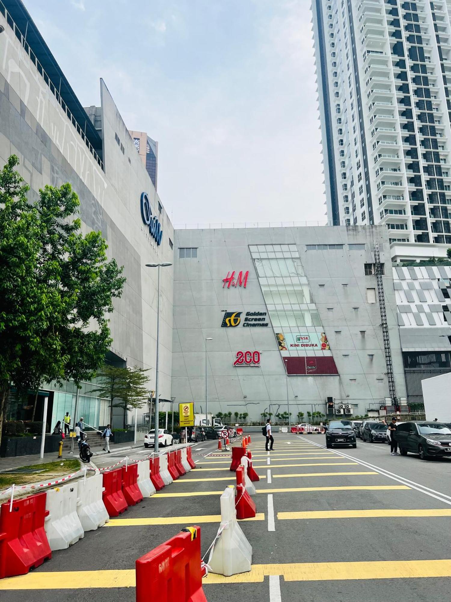 Colony Suites Klcc By Hibernate Kuala Lumpur Exterior photo