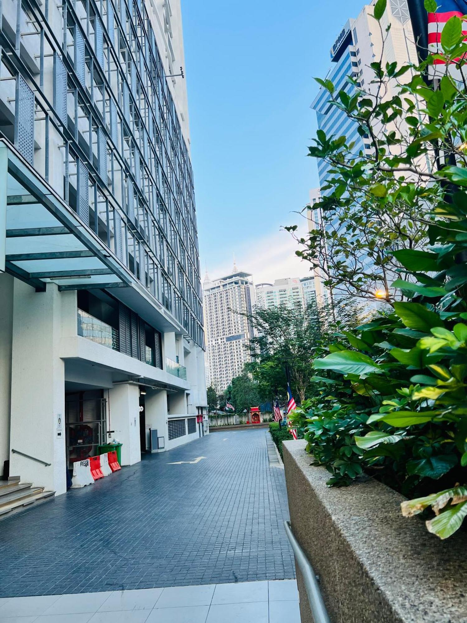 Colony Suites Klcc By Hibernate Kuala Lumpur Exterior photo